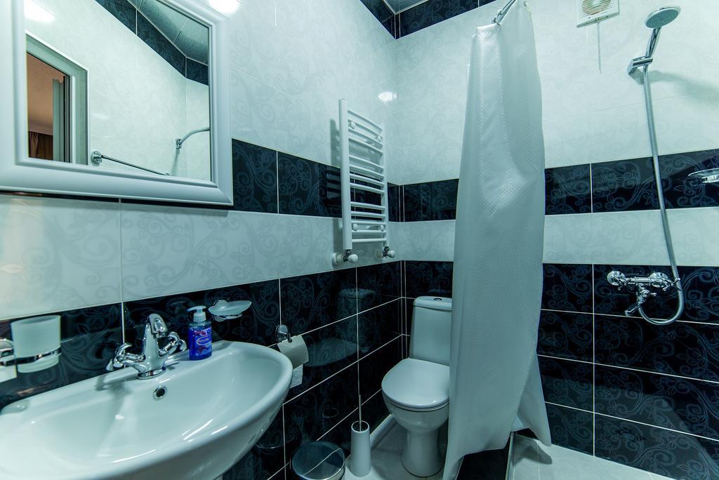 Hotel Guglux &Wine Cellar Telavi Dış mekan fotoğraf
