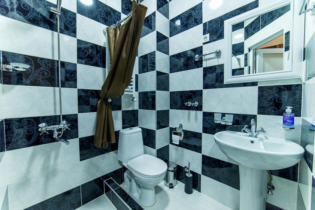 Hotel Guglux &Wine Cellar Telavi Dış mekan fotoğraf