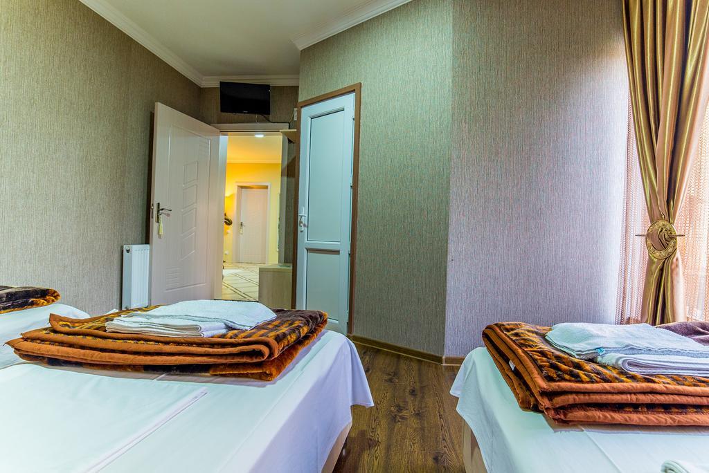 Hotel Guglux &Wine Cellar Telavi Dış mekan fotoğraf