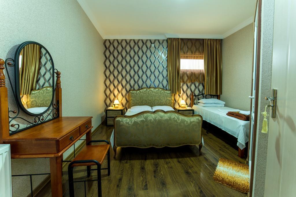 Hotel Guglux &Wine Cellar Telavi Dış mekan fotoğraf