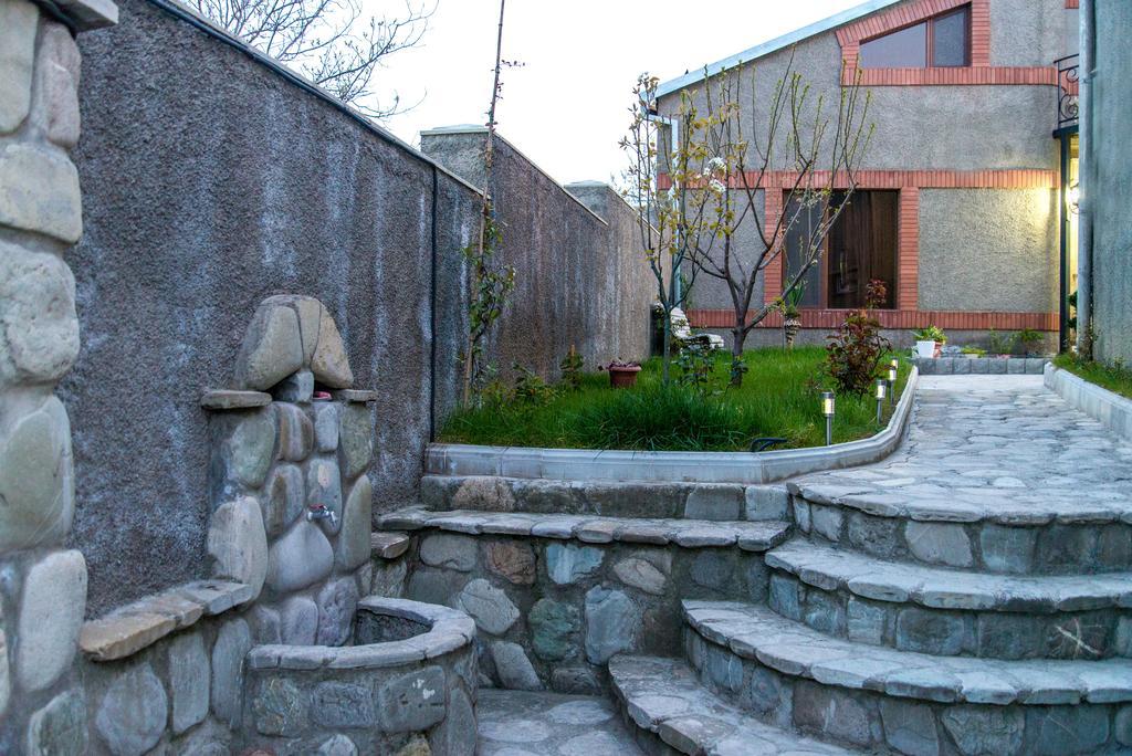 Hotel Guglux &Wine Cellar Telavi Dış mekan fotoğraf